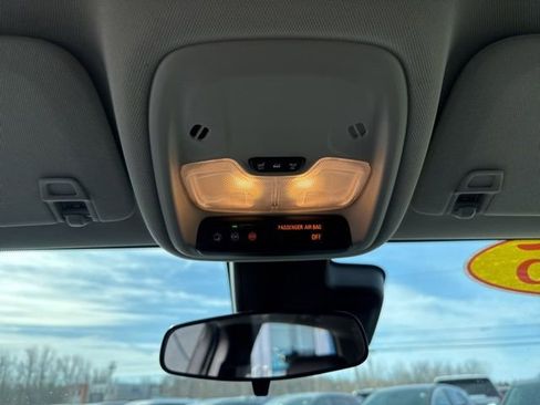 Used 2025 Buick Encore GX Sport Touring w/ Comfort Package image 27