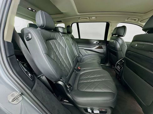 Certified 2023 BMW X7 xDrive40i w/ Executive Package image 29