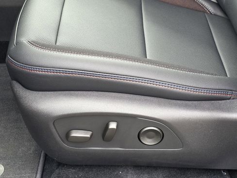 New 2026 Chevrolet Equinox EV RS image 24