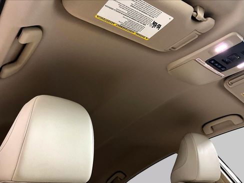 Used 2023 Toyota Camry XLE FWD image 13