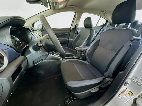 Used 2025 Nissan Versa SV FWD image 13