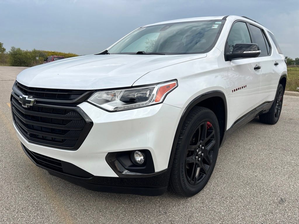 Used 2021 Chevrolet Traverse Premier w/ Redline Edition AWD/4WD image 5