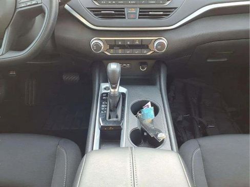 Certified 2025 Nissan Altima 2.5 S image 12