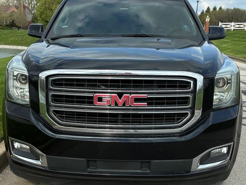 Used 2020 GMC Yukon SLE w/ SLE Value Package image 2