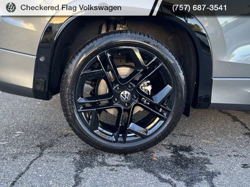 New 2026 Volkswagen Tiguan SE R-Line image 6