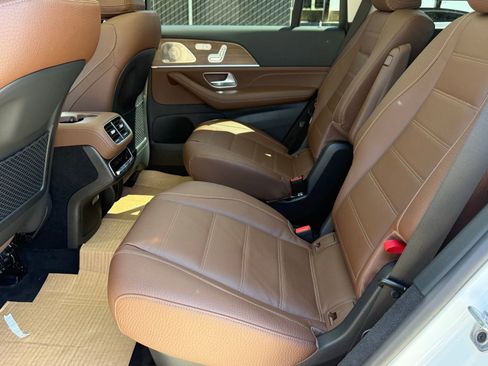 New 2026 Mercedes-Benz GLS 450 4MATIC image 29