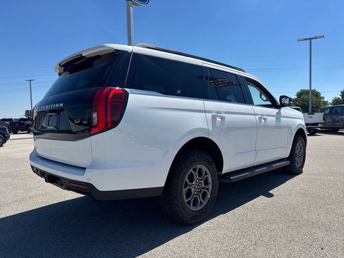 New 2026 Ford Expedition Active RWD image 6
