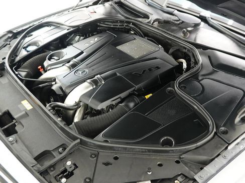 Used 2017 Mercedes-Benz S 550 Sedan w/ Sport Package w/ Sport Package image 69