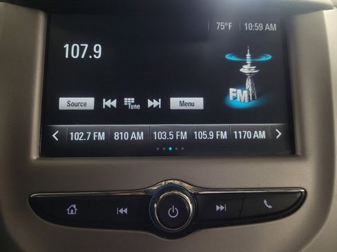 Used 2017 Chevrolet Cruze LS FWD image 25