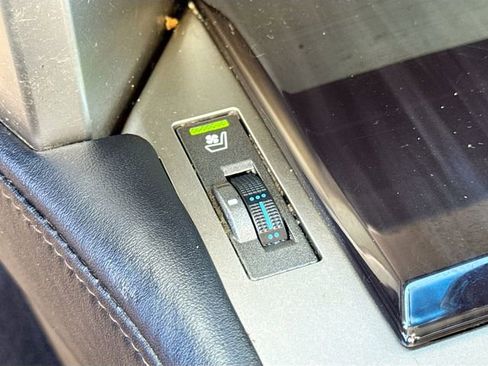 Used 2010 Lexus GX 460 image 21