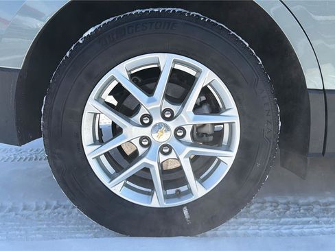 Used 2024 Chevrolet Equinox LT AWD/4WD image 26