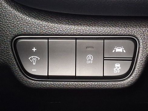 Used 2023 Kia Seltos LX image 23