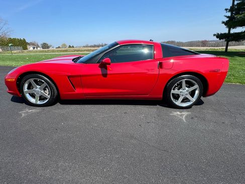 Used 2005 Chevrolet Corvette Coupe w/ Preferred Equipment Group image 3