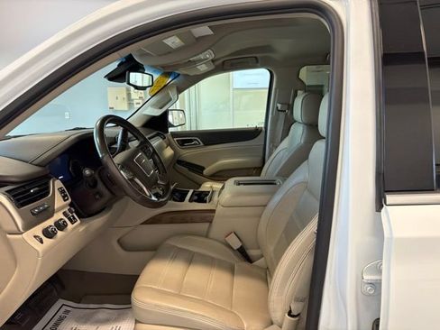 Used 2020 GMC Yukon Denali AWD/4WD image 13