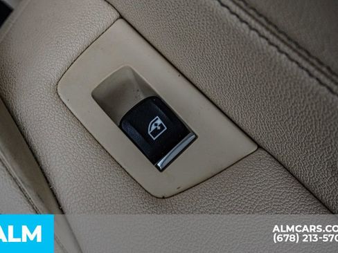 Used 2022 BMW 530i xDrive w/ Convenience Package image 61