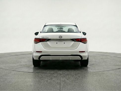 Used 2025 Nissan Sentra SV image 7