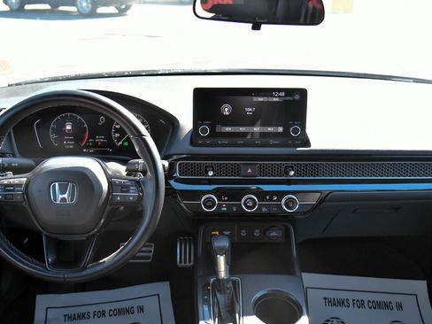 Used 2025 Honda Civic Sport image 35