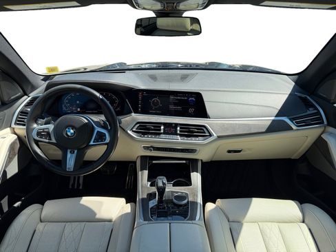 Used 2020 BMW X5 M50i w/ Executive Package AWD/4WD image 19