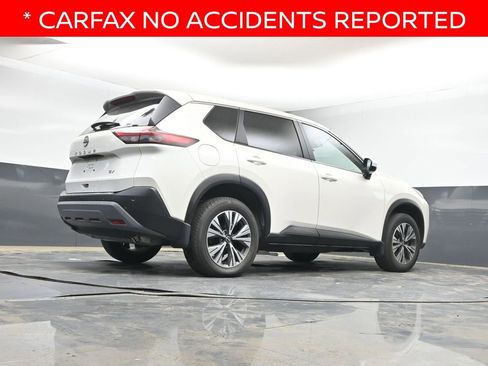 Used 2023 Nissan Rogue SV image 15