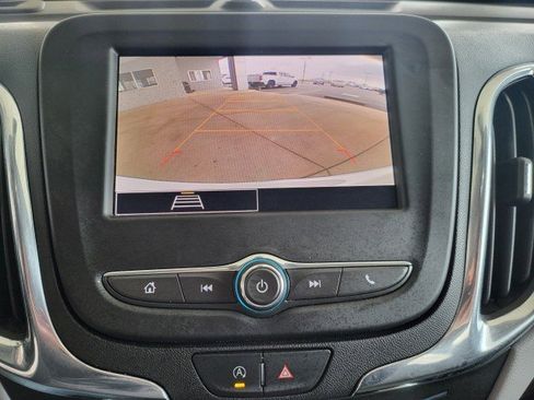 Used 2023 Chevrolet Equinox LS w/ LS Convenience Package image 5