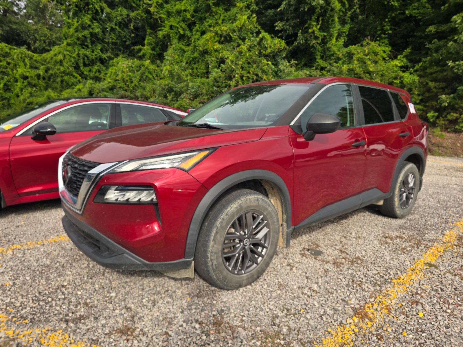 Used 2021 Nissan Rogue S AWD/4WD image 1