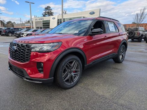 New 2026 Ford Explorer ST-Line w/ ST-Line Street Pack RWD image 8