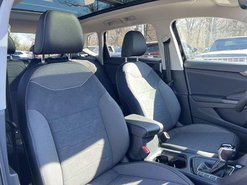 New 2026 Volkswagen Taos SE FWD image 27