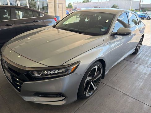 Used 2020 Honda Accord Sport image 2