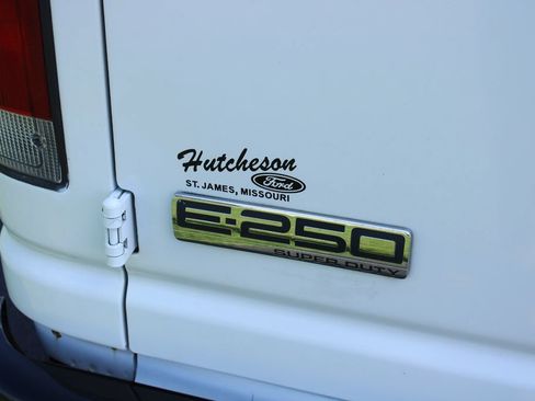 Used 2007 Ford E-250 and Econoline 250 RWD image 10