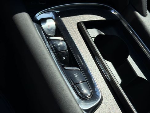 Used 2023 Buick Enclave Avenir w/ Avenir Technology Package FWD image 15