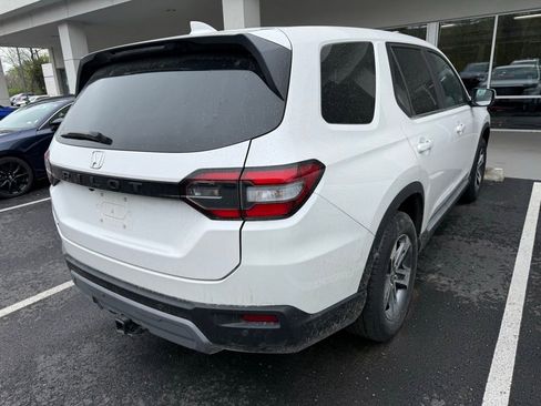 Certified 2025 Honda Pilot EX-L image 6