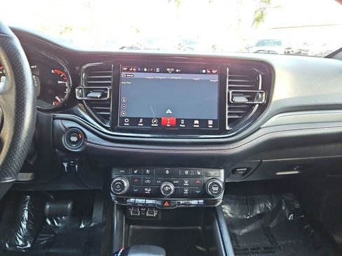 Used 2024 Dodge Durango GT image 15