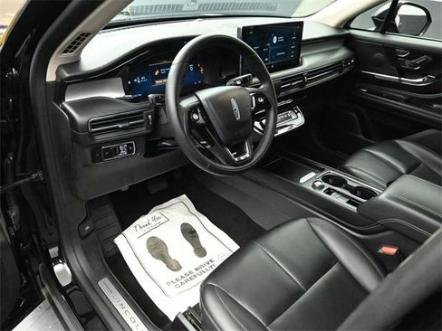 Certified 2024 Lincoln Corsair AWD image 9