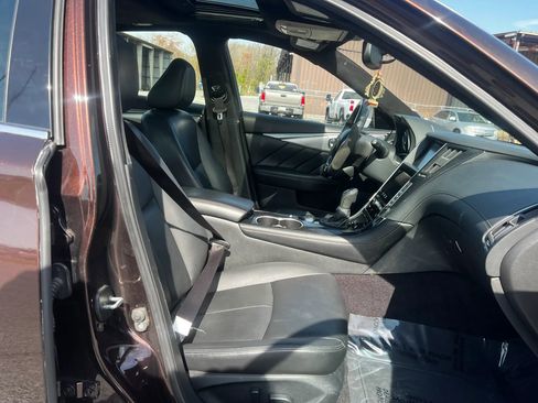 Used 2020 INFINITI Q50 Luxe w/ Essential Package (3.0T Luxe) image 11