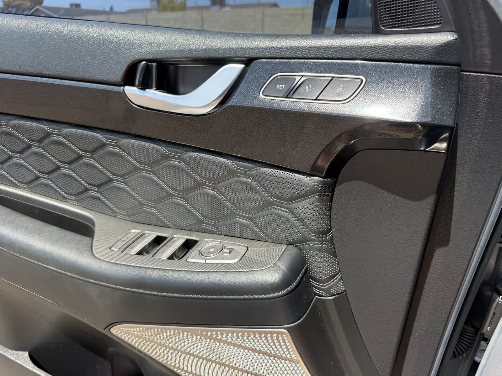 Used 2020 Hyundai Palisade Limited FWD image 18