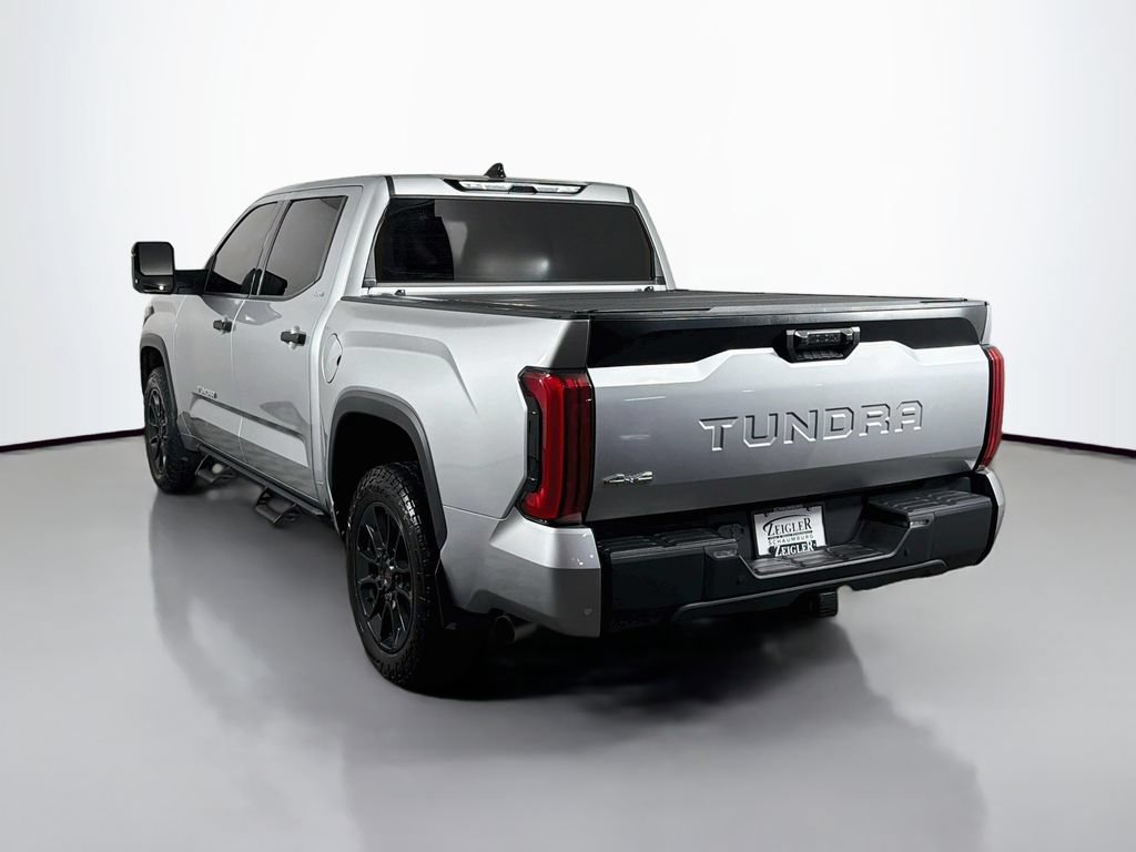 Used 2022 Toyota Tundra SR5 AWD/4WD image 5