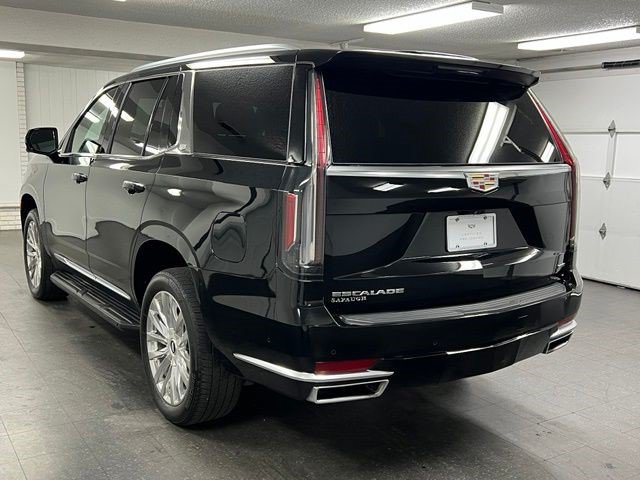 Certified 2024 Cadillac Escalade Premium Luxury AWD/4WD image 3