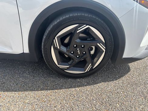 Used 2025 Kia K4 EX FWD image 15