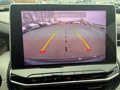 Used 2022 Jeep Compass Limited image 22