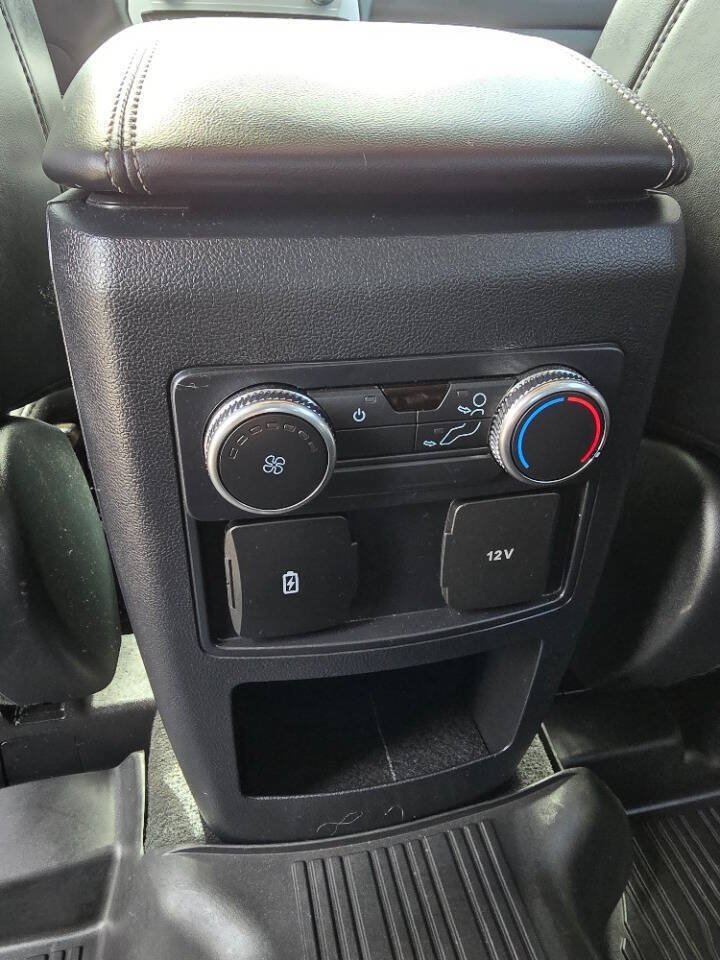 Used 2021 Ford Explorer XLT w/ Equipment Group 202A AWD/4WD image 18