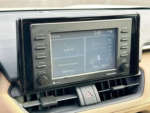 Used 2021 Toyota RAV4 LE image 13