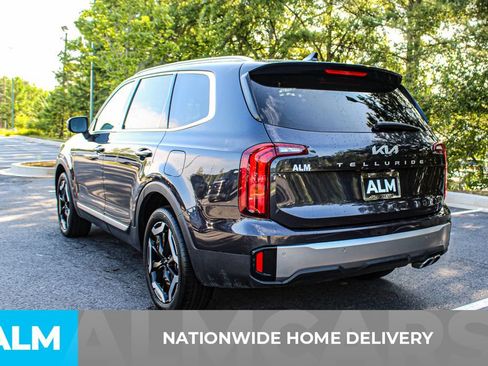 Used 2025 Kia Telluride S FWD image 4
