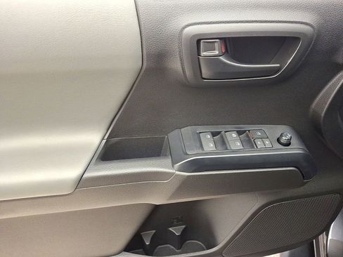 Used 2023 Toyota Tacoma SR image 10