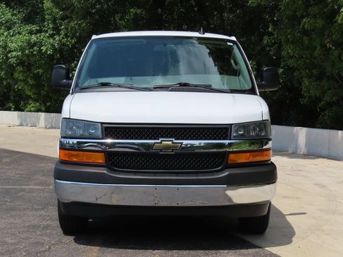 Used 2025 Chevrolet Express 2500 w/ Driver Convenience Package RWD image 15