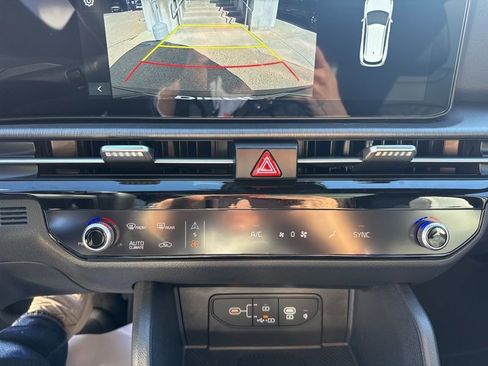 New 2026 Kia Sportage X-Line w/ X-Line Premium Package image 38