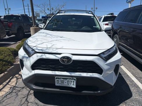 Used 2023 Toyota RAV4 XLE w/ Convenience Package FWD image 2
