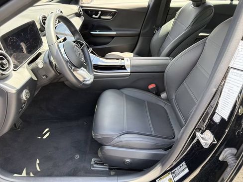 Used 2025 Mercedes-Benz C 300 Sedan image 23