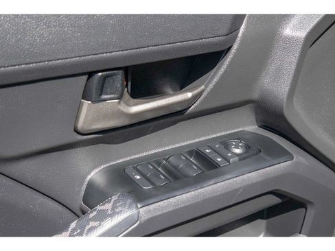 Used 2025 Toyota Tacoma TRD Off-Road w/ TRD Off Road Premium Package AWD/4WD image 19