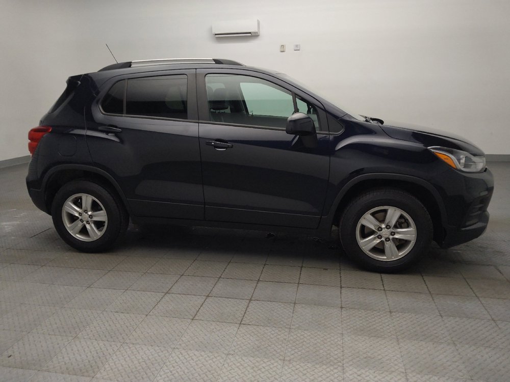 Used 2022 Chevrolet Trax LT w/ Driver Confidence Package AWD/4WD image 11