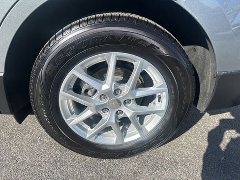 Used 2024 Chevrolet Equinox LT image 11